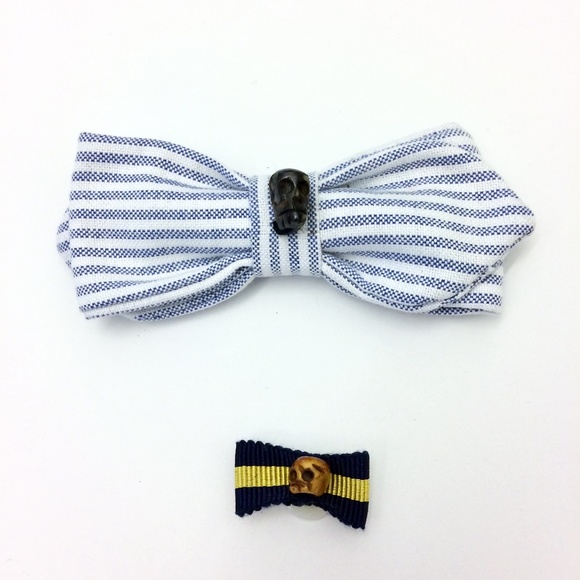 Vanities Skull Stripe Bow Tie and Lapel Button Pin - Picture 2 of 7
